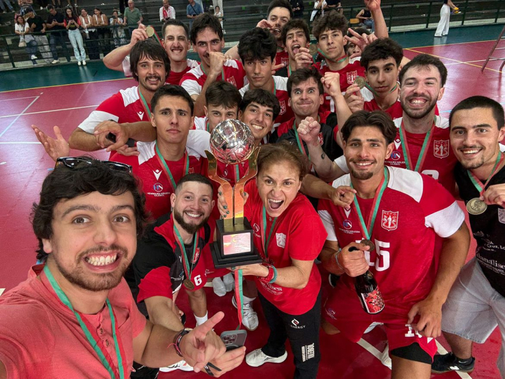 Física Torres Vedras | Henriques Nogueira Voleibol são Campeões Nacionais da III Divisão
