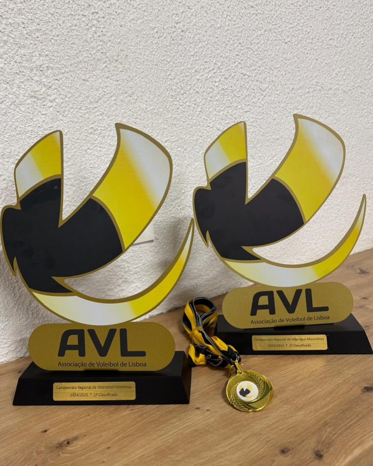 Clube de Voleibol de Oeiras são Campeões Regionais de Veteranos Femininos e Masculinos