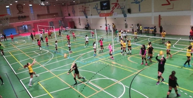 Minivoleibol  e Centro de Formação foram destaques no último fim de semana